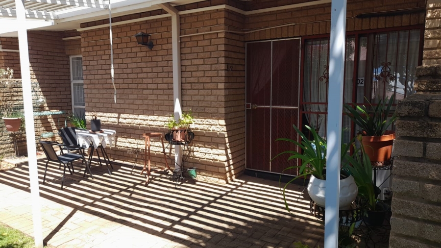 1 Bedroom Property for Sale in Oudorp North West